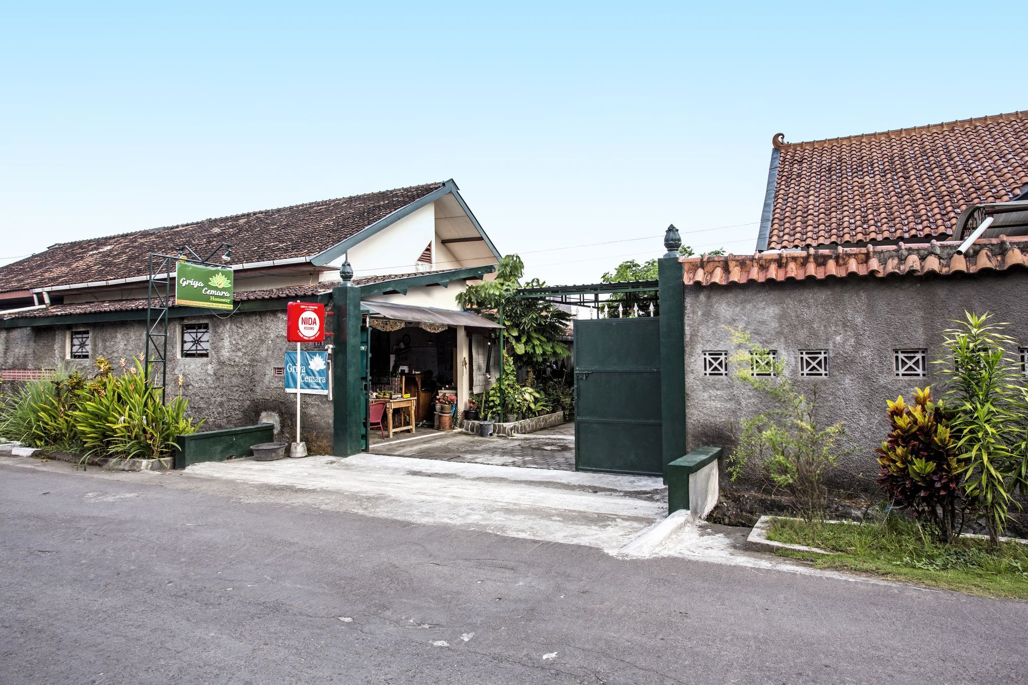 Reddoorz Near Adisucipto Airport Hotel Джокякарта Екстериор снимка